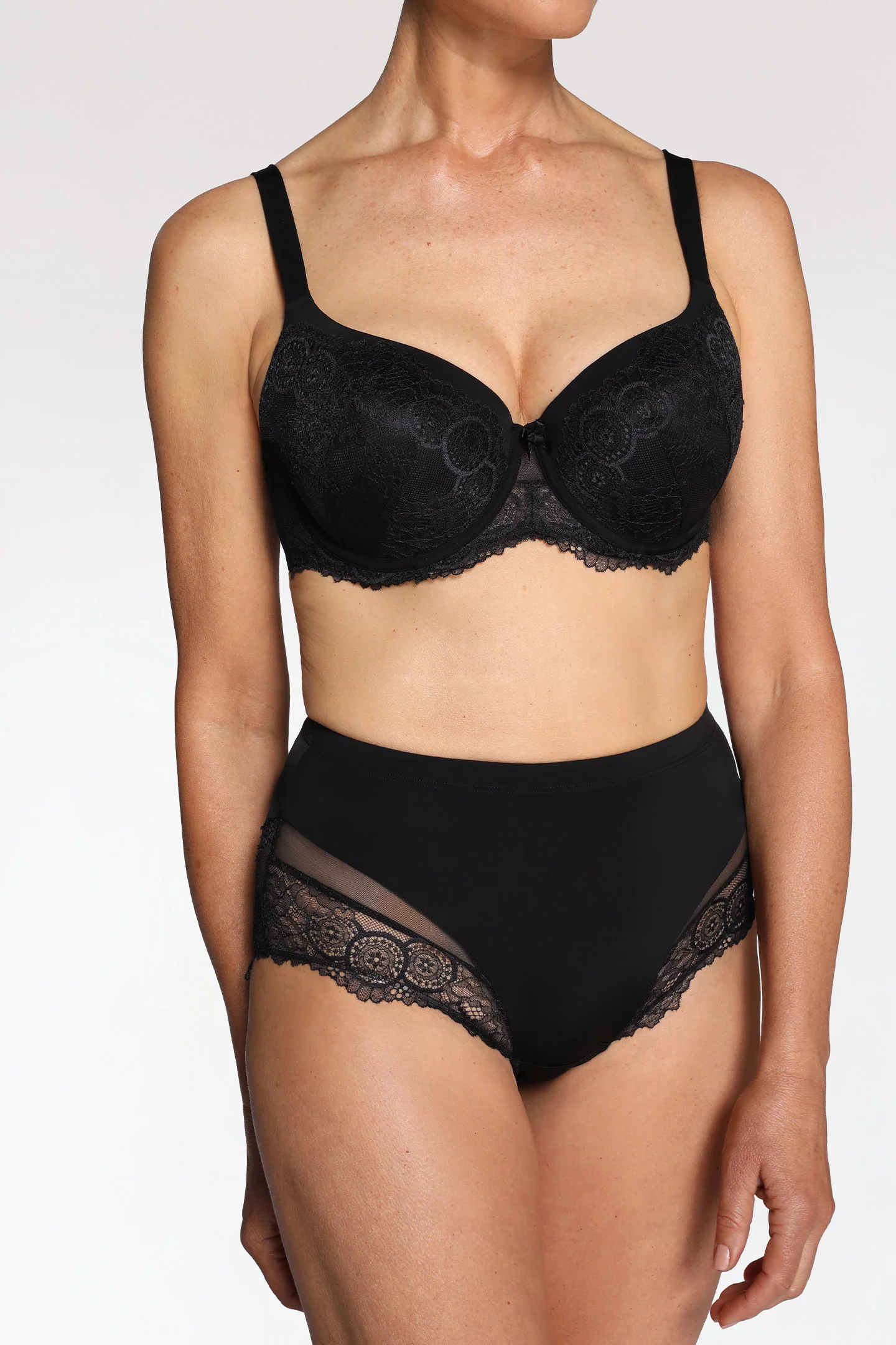 AMOUR MIRACLE CONTOUR BRA - Image 3