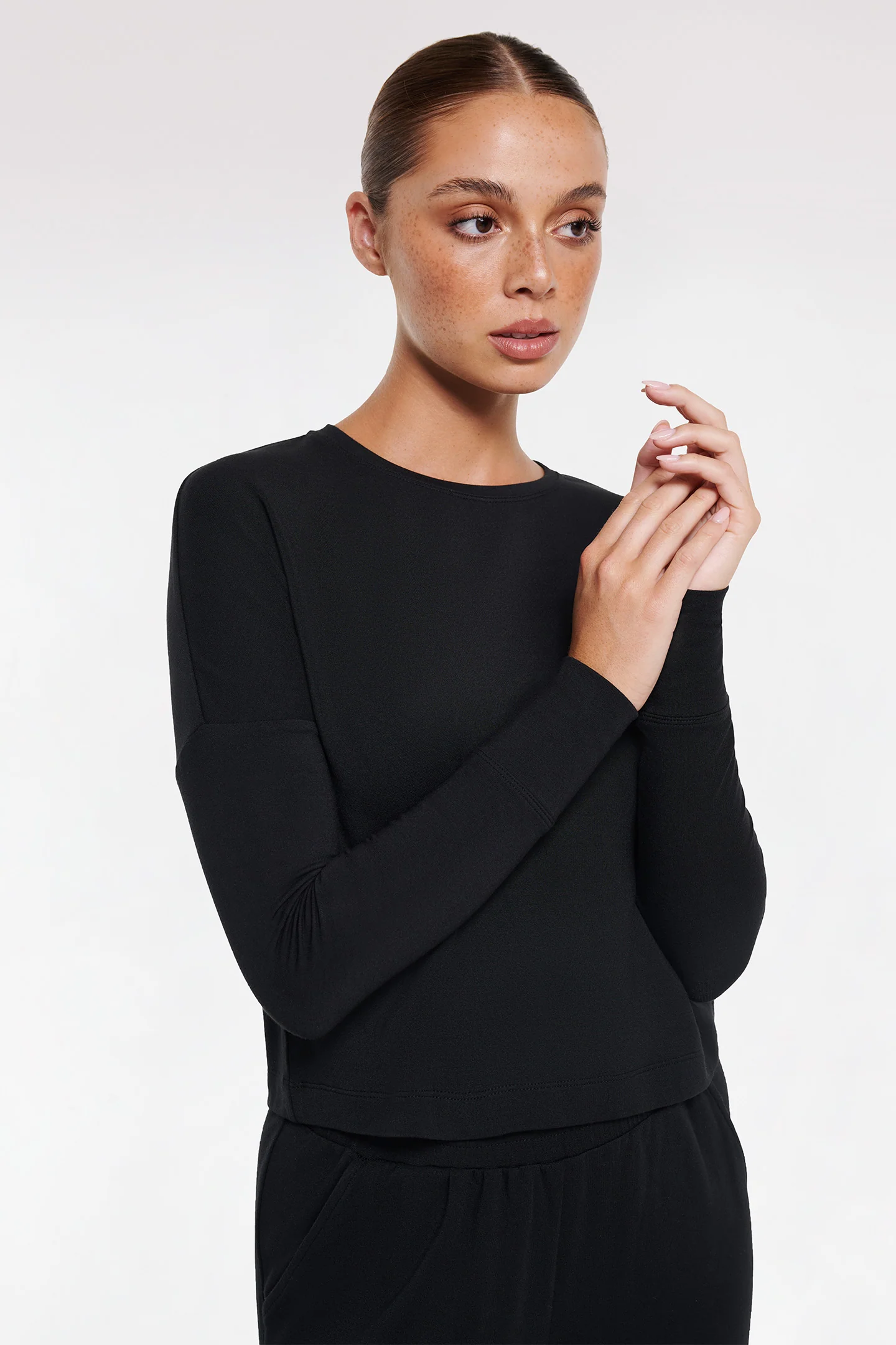 ATHLEISURE CROPPED SWEATER - Image 7