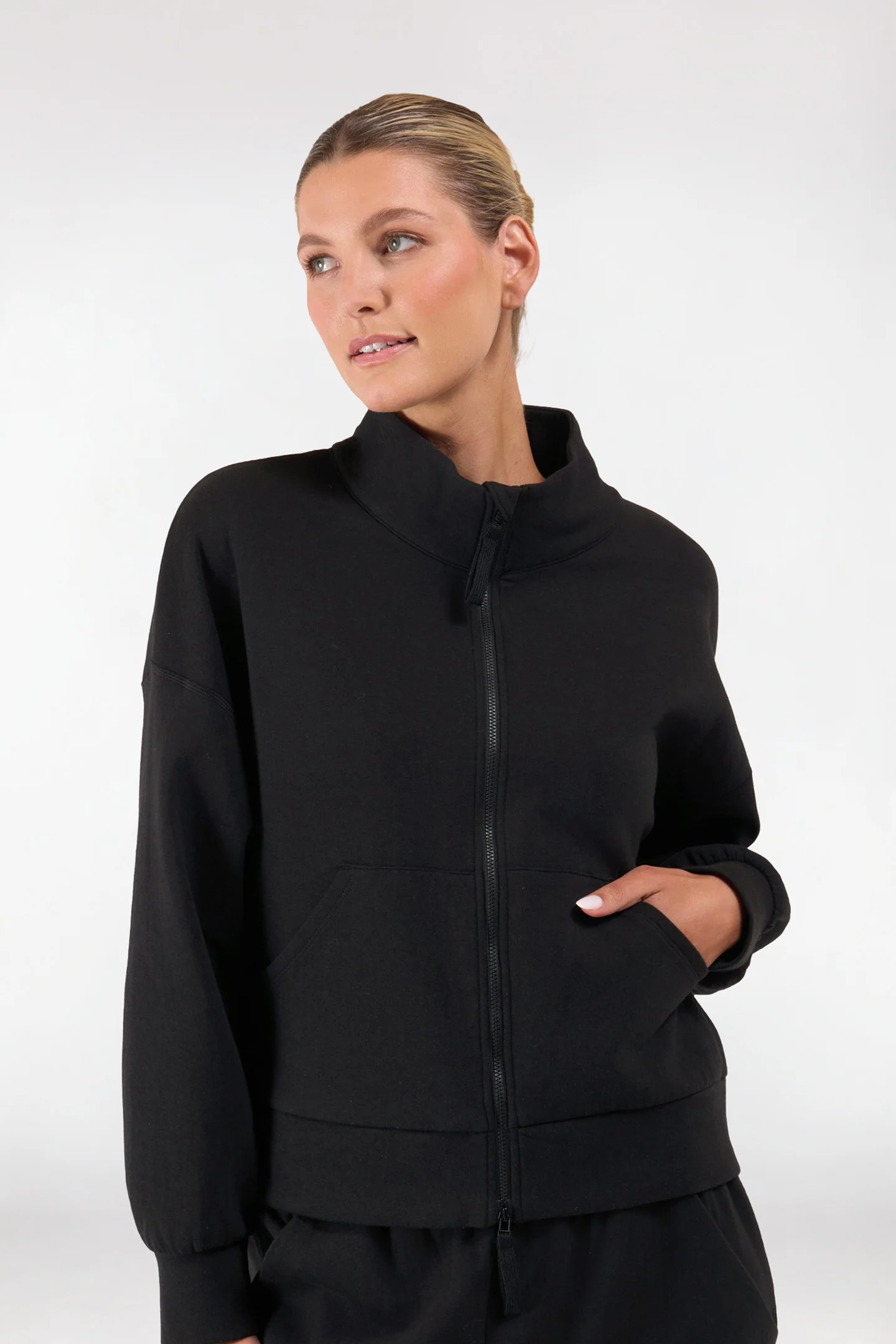 ATHLEISURE JACKET - Image 5