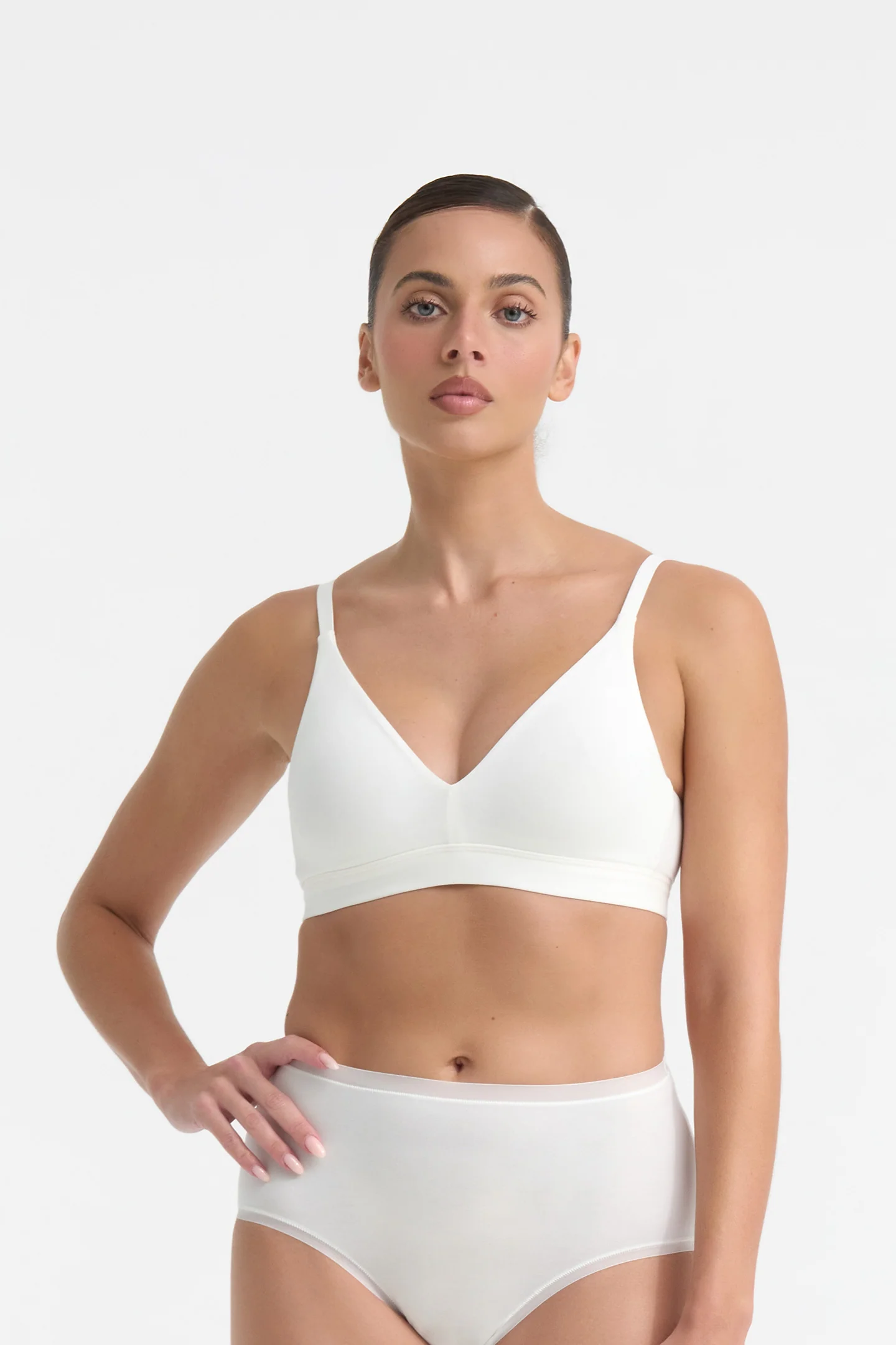 COMFORT WIRELESS SOFT CUP BRA - Image 5