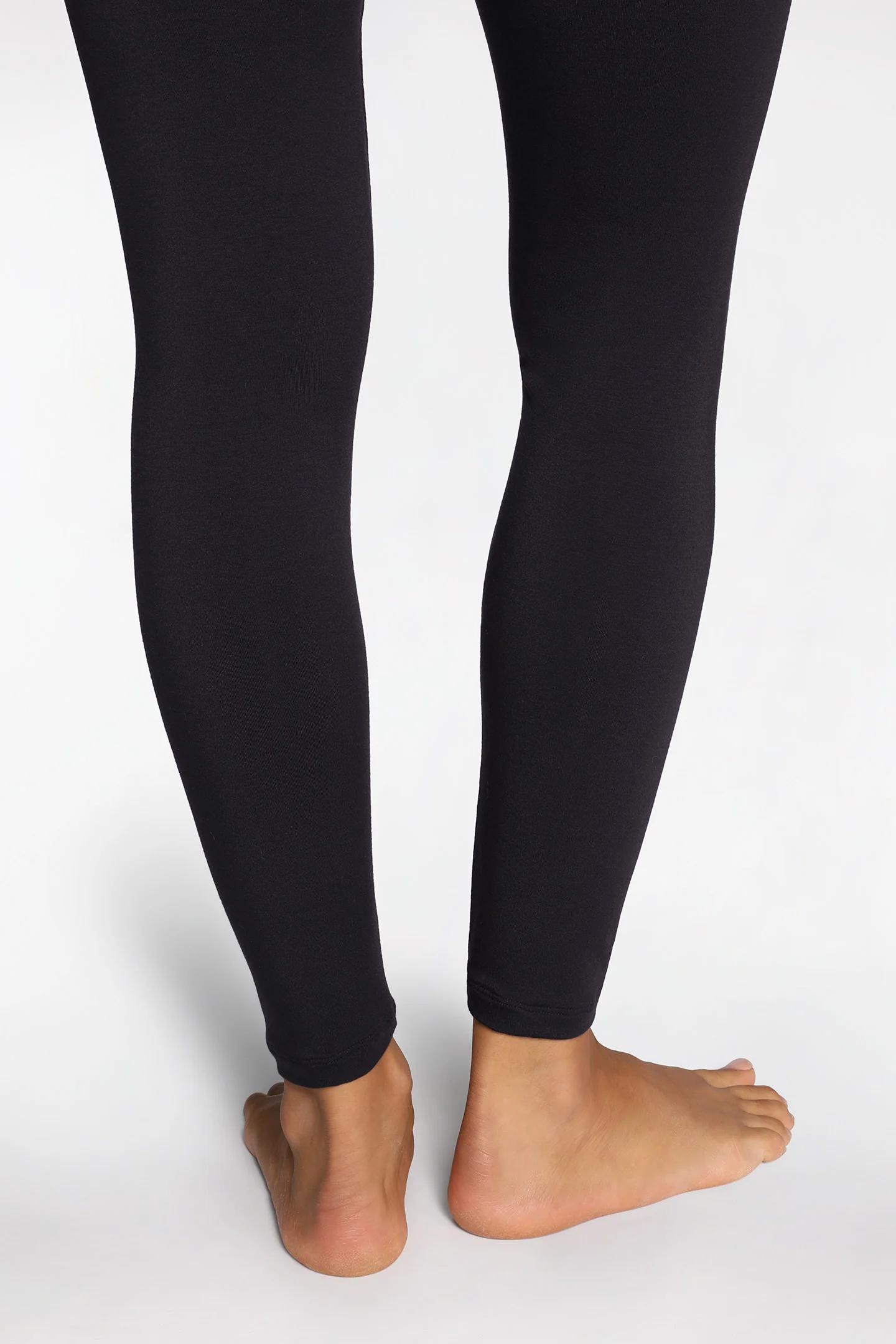 ESSENTIAL LEGGING - Image 6
