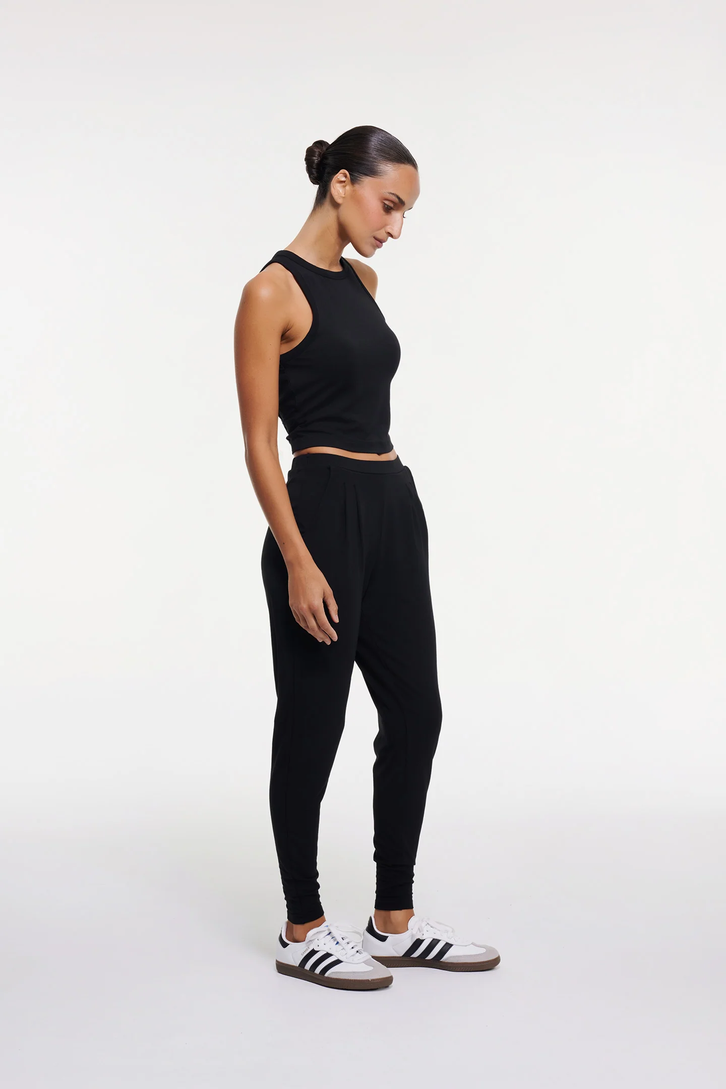 ESSENTIAL PANT - Image 4