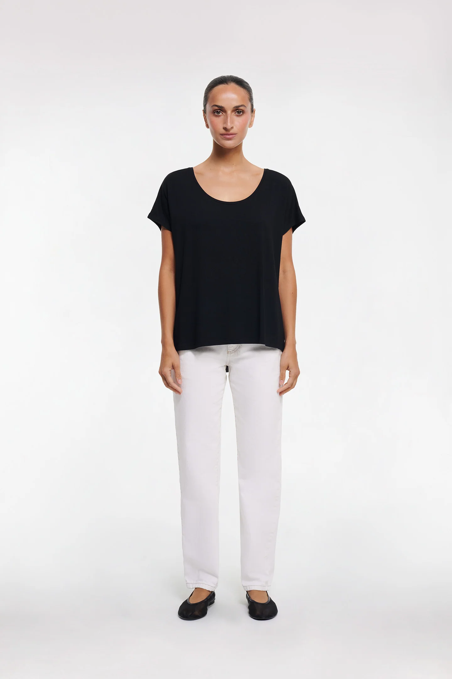 ESSENTIAL T SHIRT - Image 5