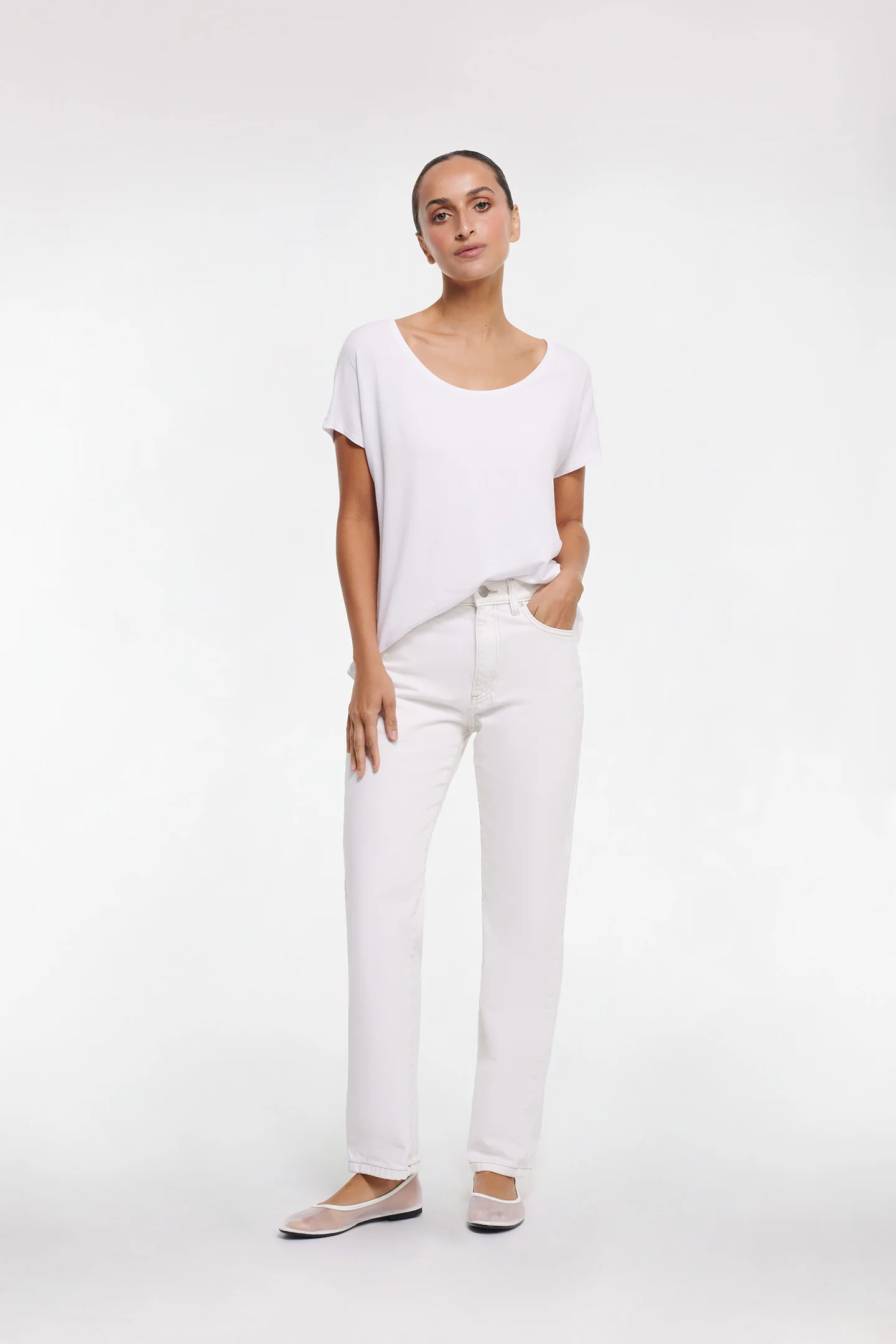 ESSENTIAL T SHIRT - Image 7