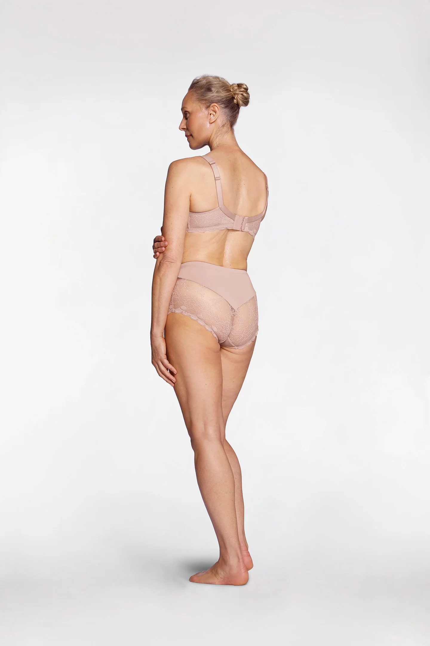 EVE HIGH BRIEF - Image 5