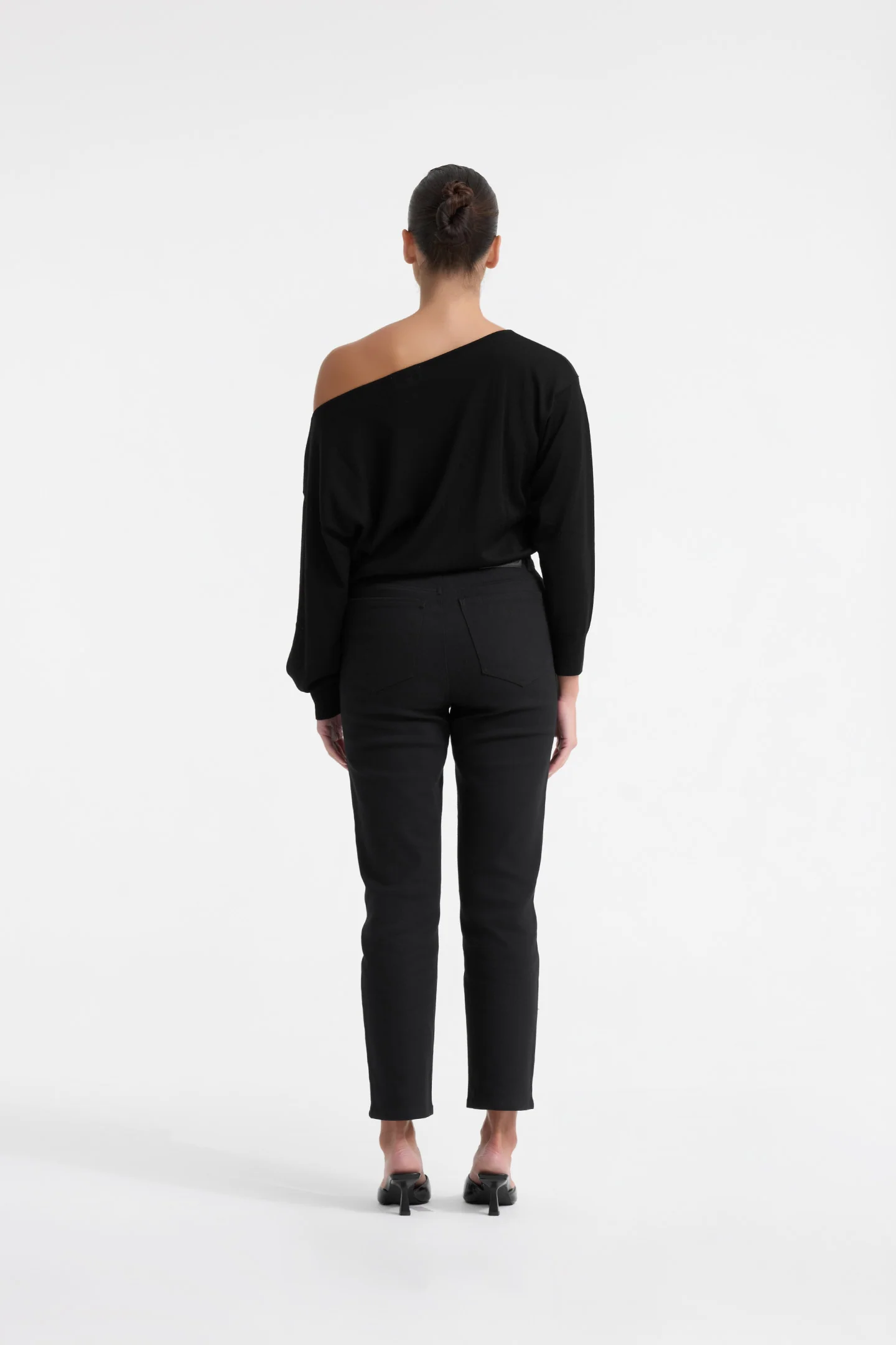 FINE KNIT SWEATER - Image 3