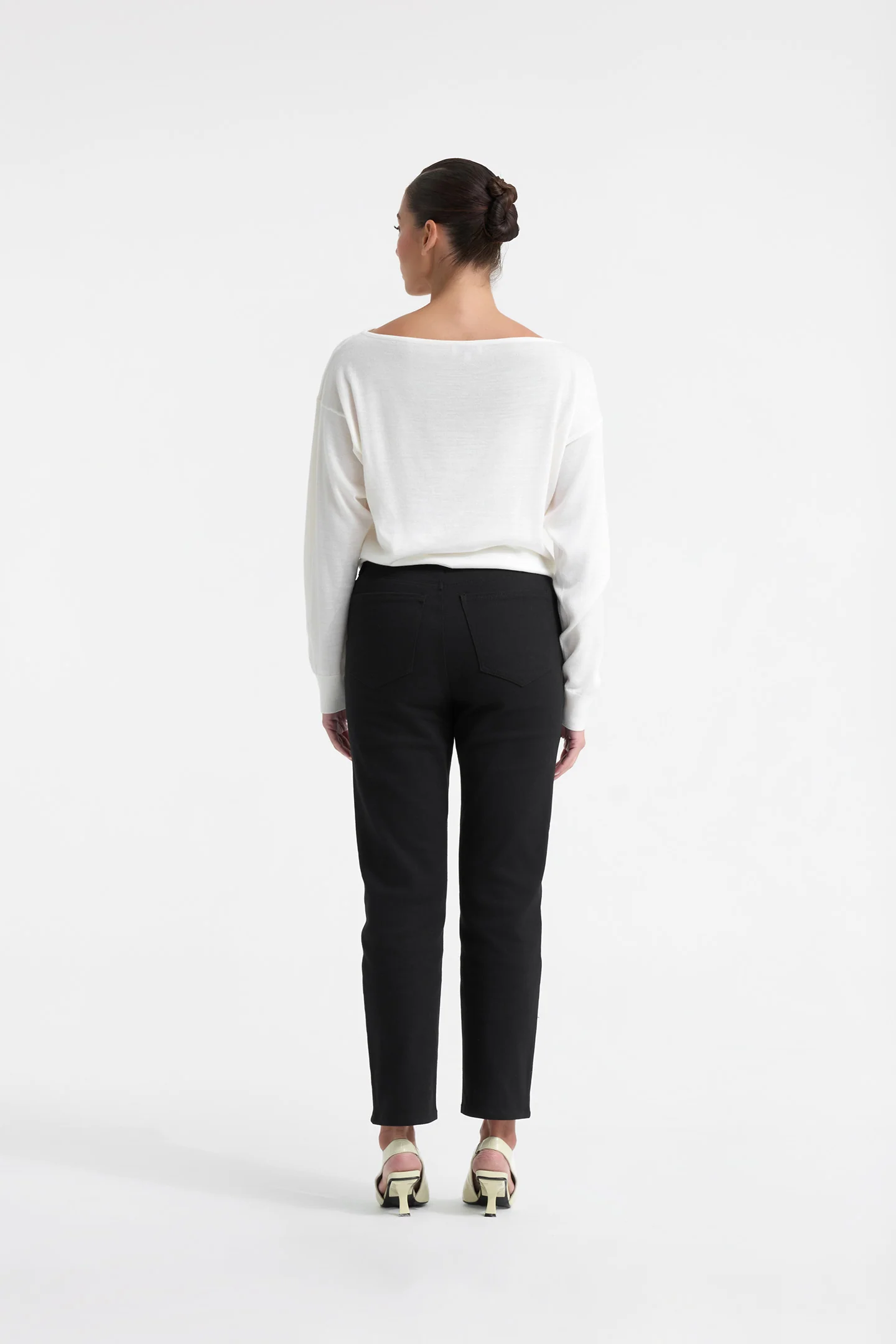 FINE KNIT SWEATER - Image 3