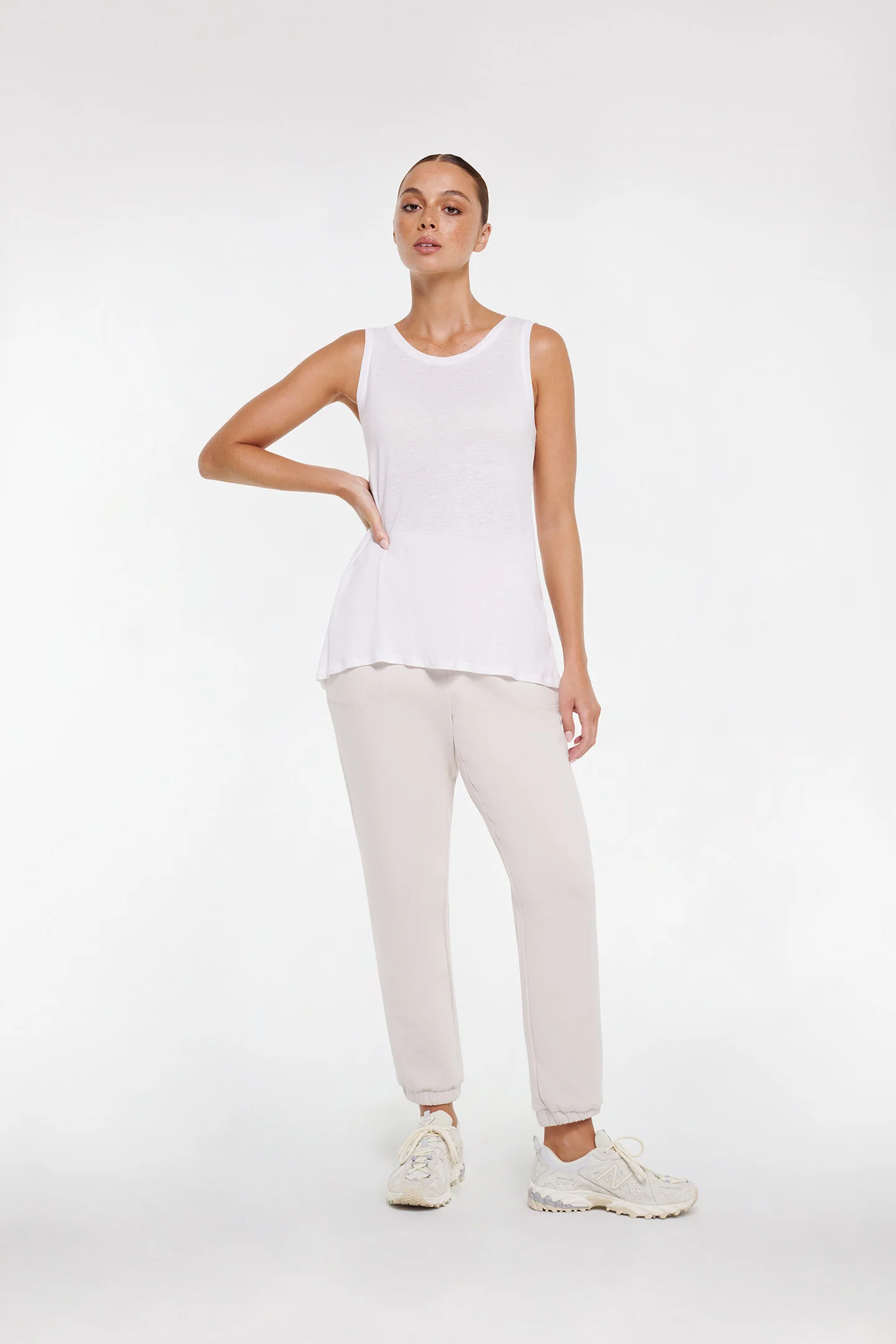 LINEN FLARED TANK - Image 6