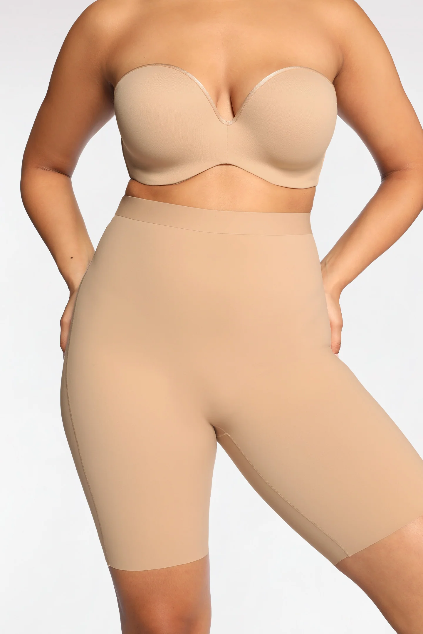 SEAMLESS HIGH SHORT - Image 5