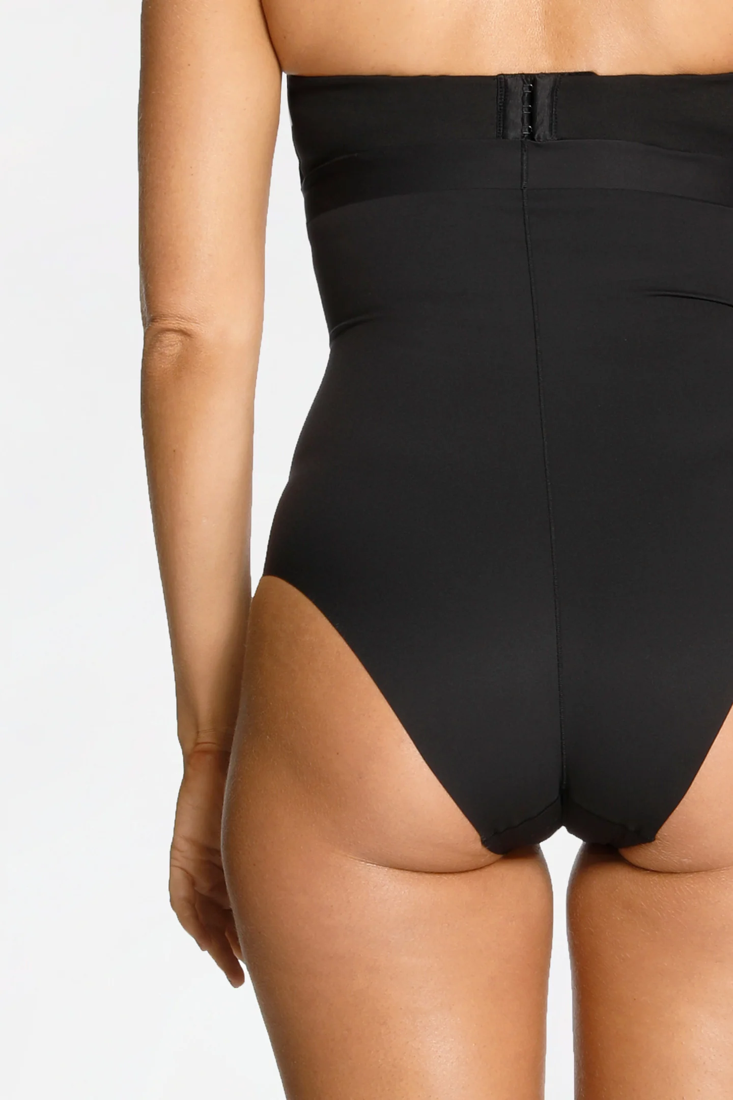 SEAMLESS MIDRIFF BRIEF - Image 8
