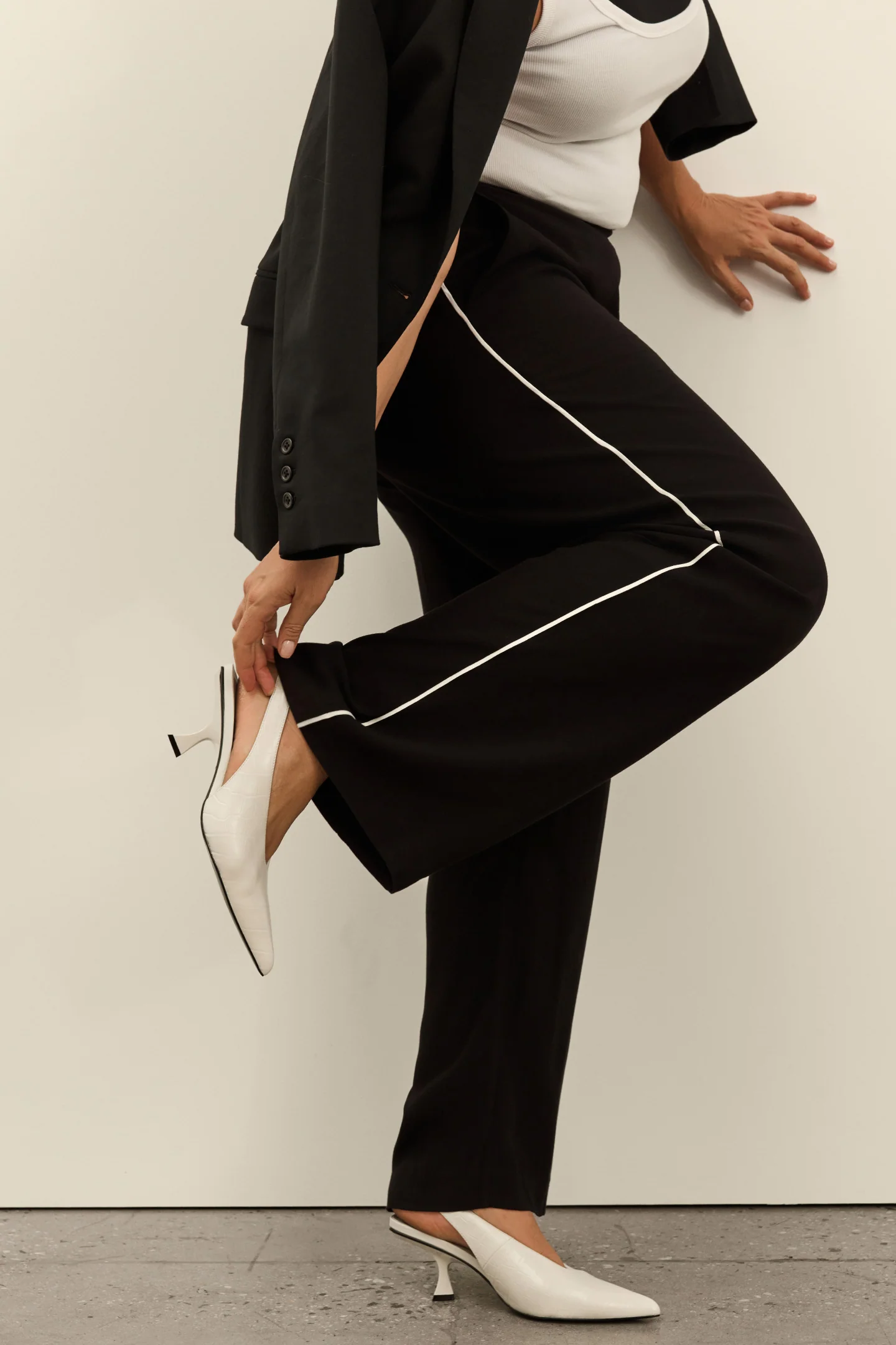 SIDE STRIPE CREPE PANT - Image 7