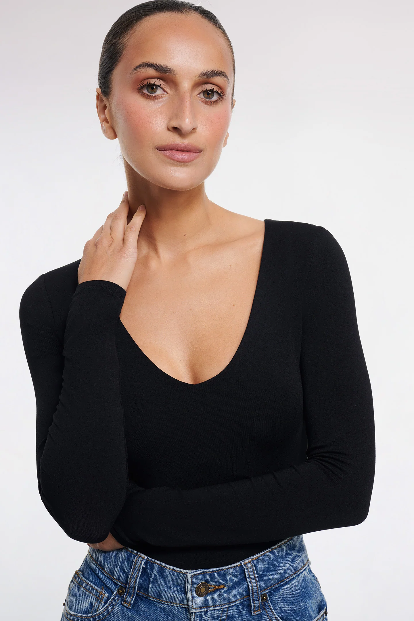 V NECK BODYSUIT - Image 2