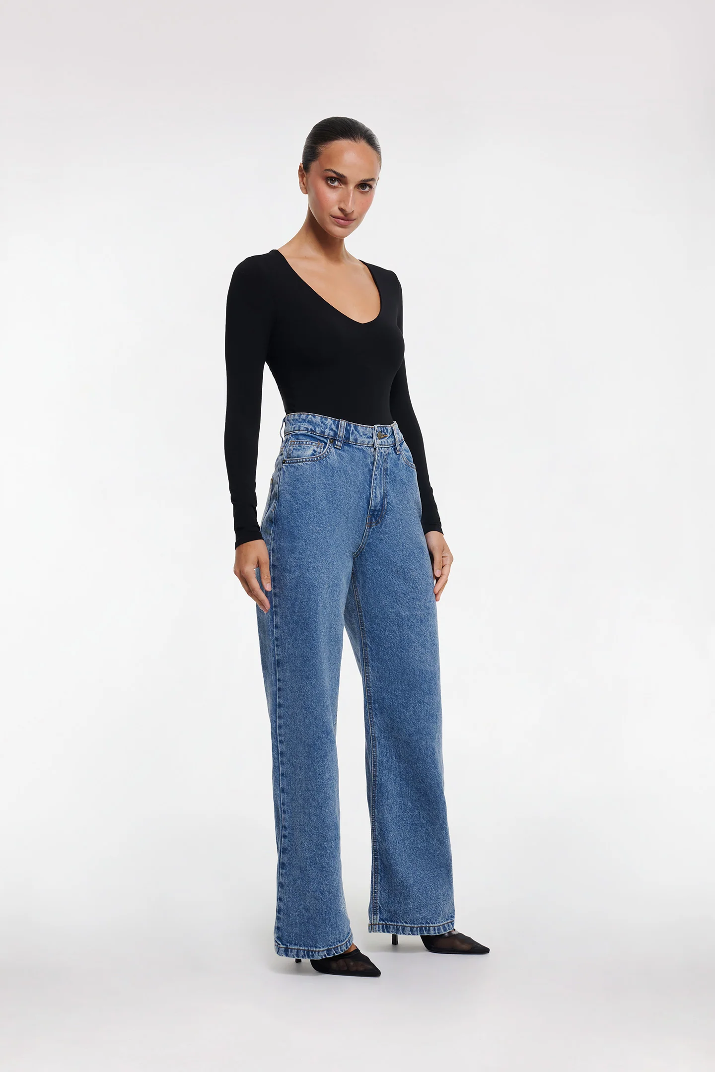 V NECK BODYSUIT - Image 6