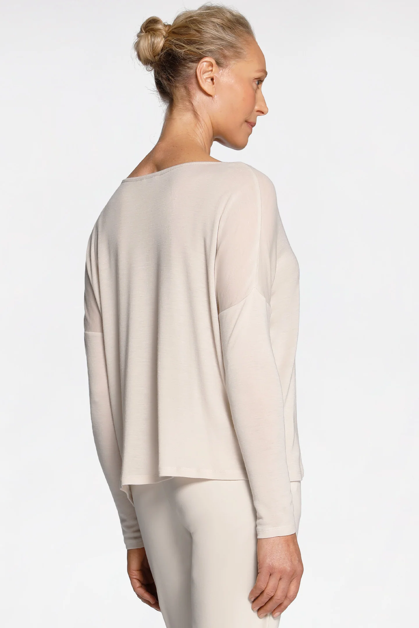 V-NECK MERINO WOOL JUMPER - Image 7