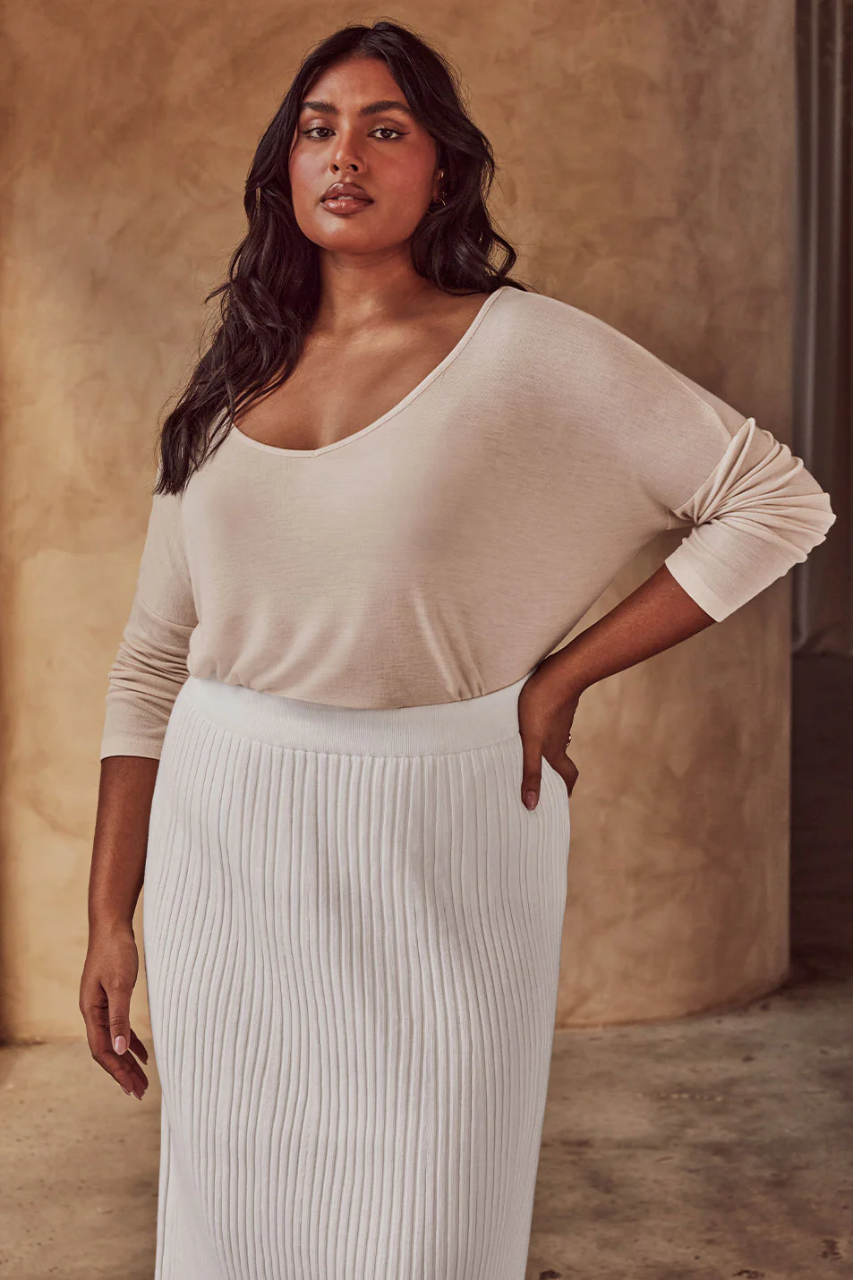V-NECK MERINO WOOL JUMPER - Image 8